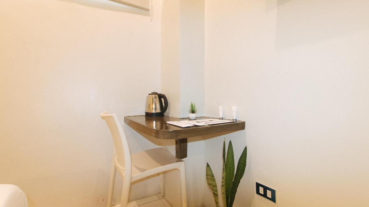 Urbanview At San Antonio'S Place Sampaloc Manila Eksteriør bilde