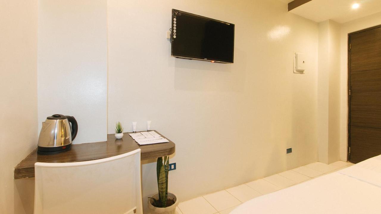 Urbanview At San Antonio'S Place Sampaloc Manila Eksteriør bilde